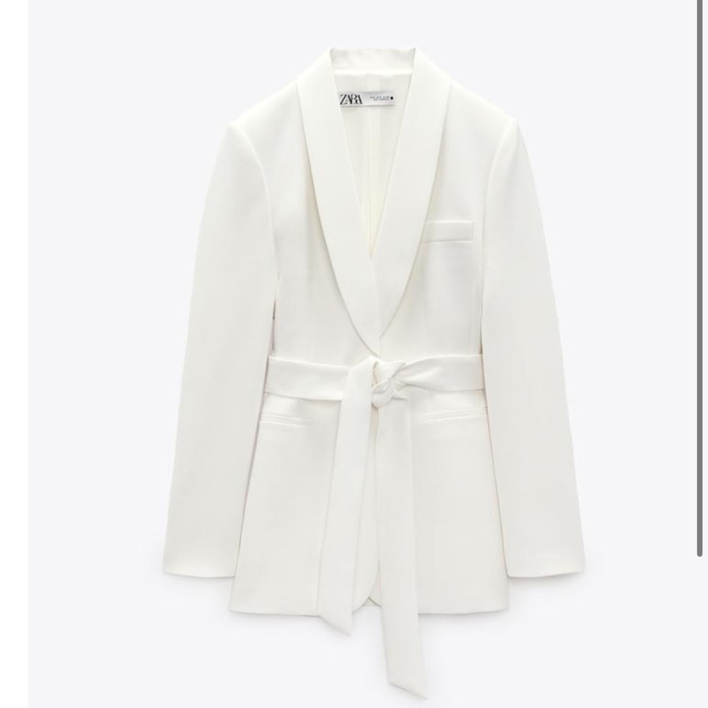 Zara White Blazer with Belt